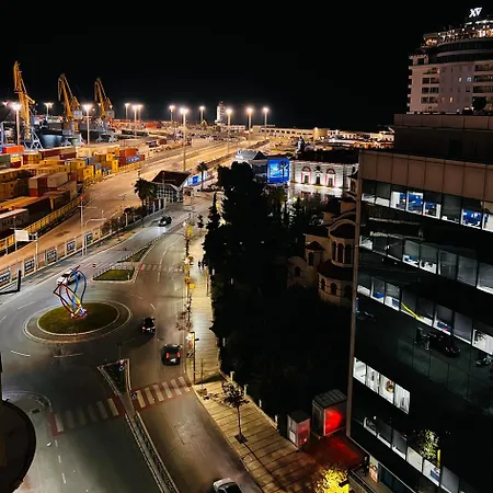 Legacy Loft 1 *